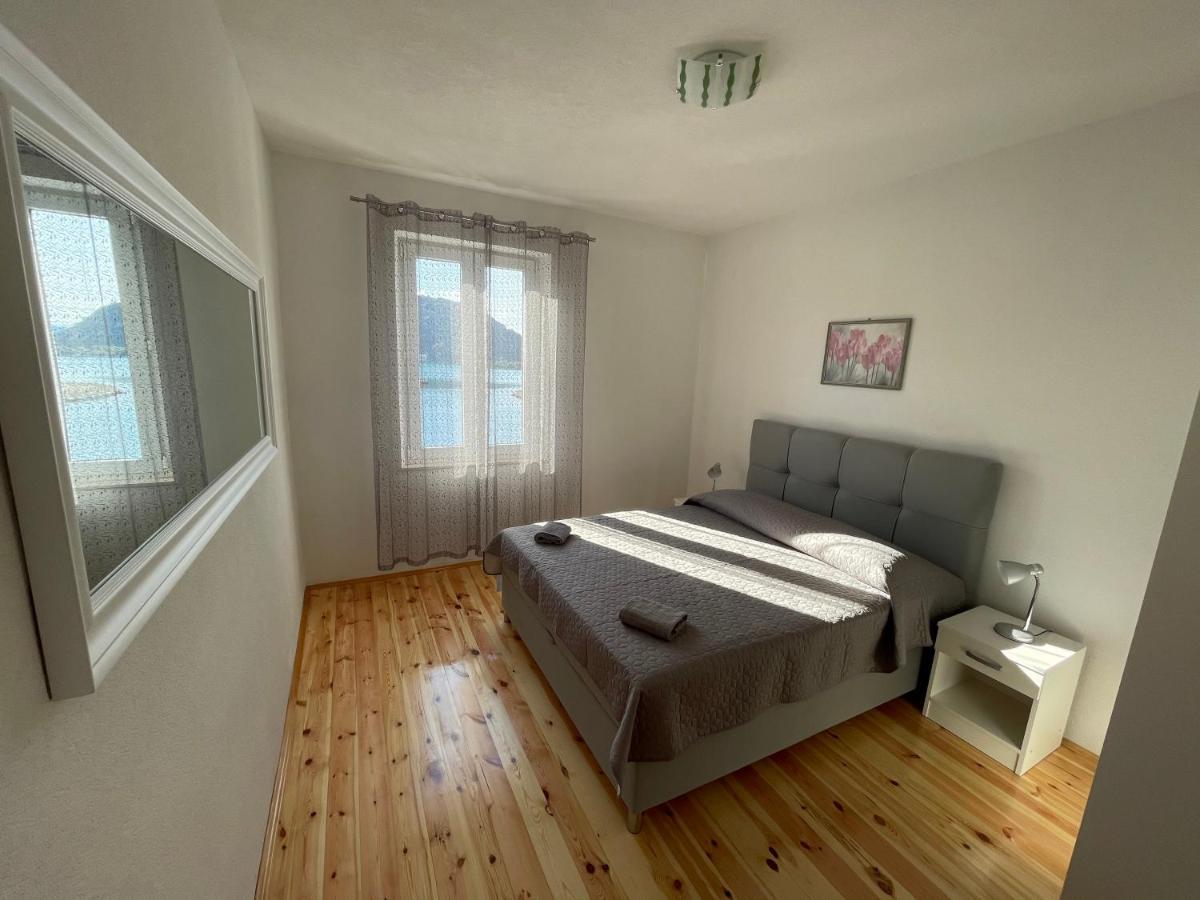 Ivan I Matej Apartments Blace Eksteriør billede