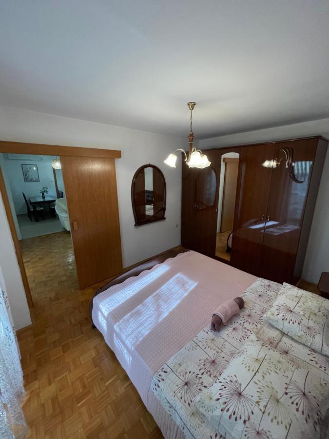 Ivan I Matej Apartments Blace Eksteriør billede